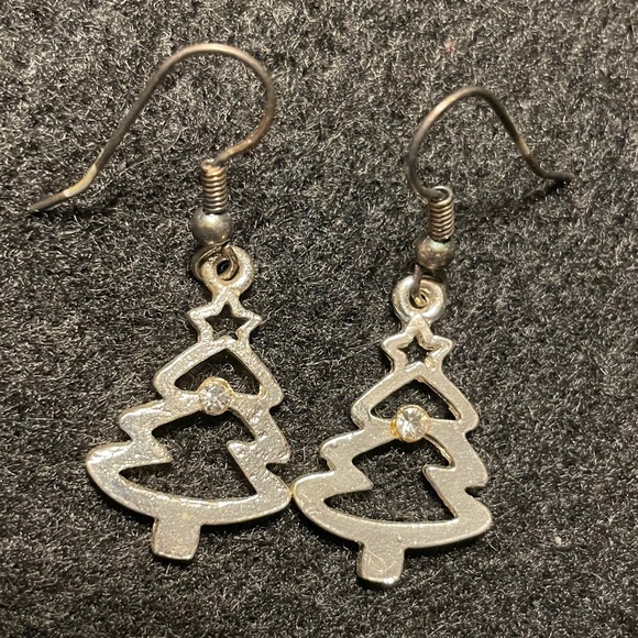 Holiday Earring Set - Picture 6 of 7